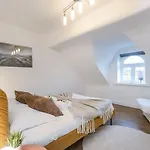 Holiday home Casiola - Authentic Townhouse Near The - Pets Welcome!