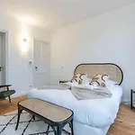 Casiola - Authentic Townhouse Near The - Pets Welcome! Holiday home *