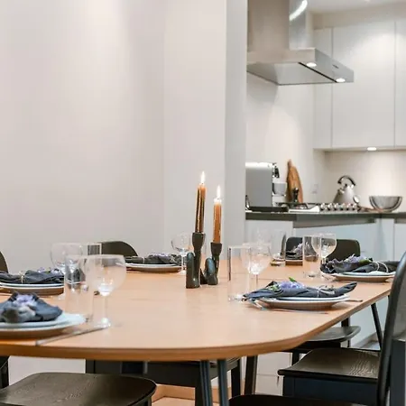 Casa de Férias Huswell - Authentic Townhouse Near The - Pets Welcome! *