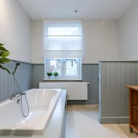 Vakantiehuis Casiola - Authentic Townhouse Near The - Pets Welcome! *