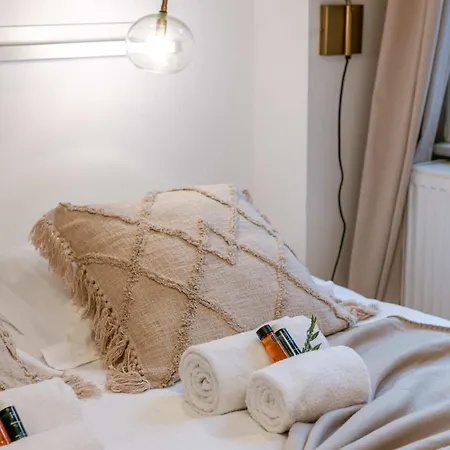 Vakantiehuis Casiola - Authentic Townhouse Near The - Pets Welcome!
