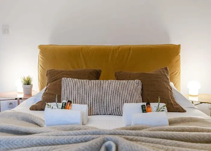 Huswell - Authentic Townhouse Near The - Pets Welcome! 度假居