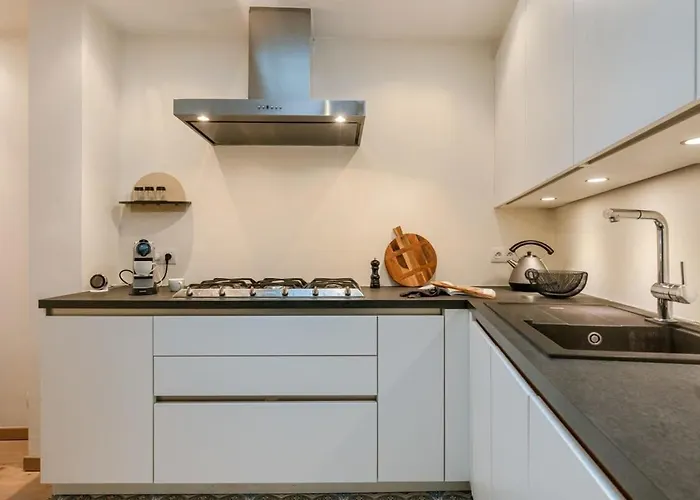 Huswell - Authentic Townhouse Near The - Pets Welcome! 布兰肯贝赫