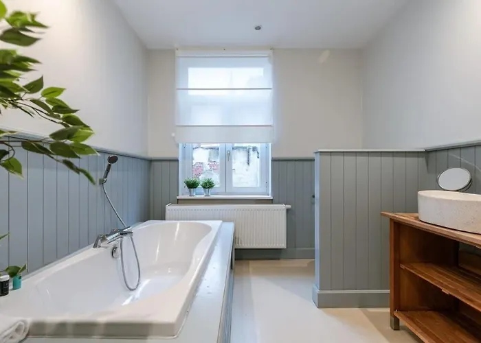 度假居 Huswell - Authentic Townhouse Near The - Pets Welcome! *