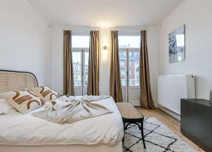 Huswell - Authentic Townhouse Near The - Pets Welcome! 度假居