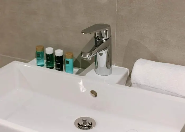 Huswell - Authentic Townhouse Near The - Pets Welcome! *