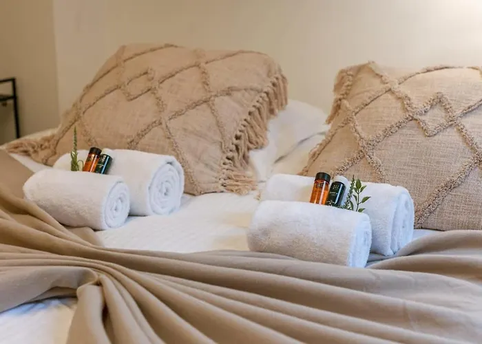 Huswell - Authentic Townhouse Near The - Pets Welcome! 度假居