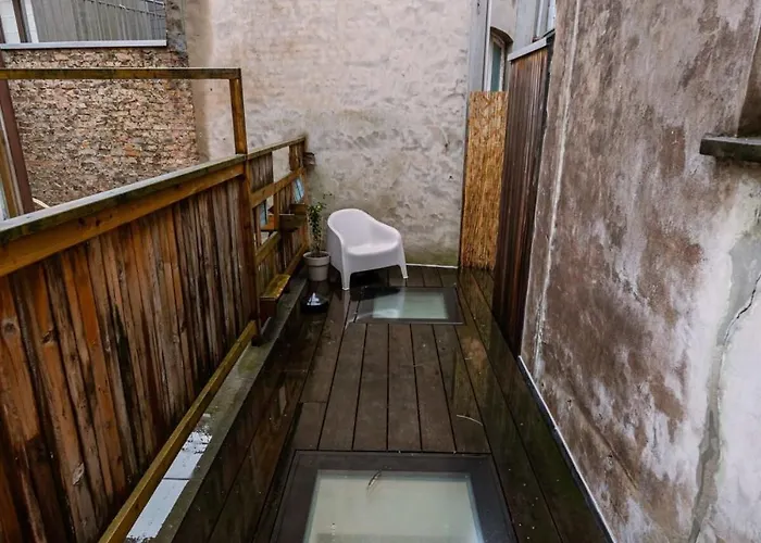 Huswell - Authentic Townhouse Near The - Pets Welcome! *