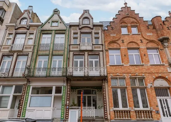 Huswell - Authentic Townhouse Near The - Pets Welcome! 布兰肯贝赫